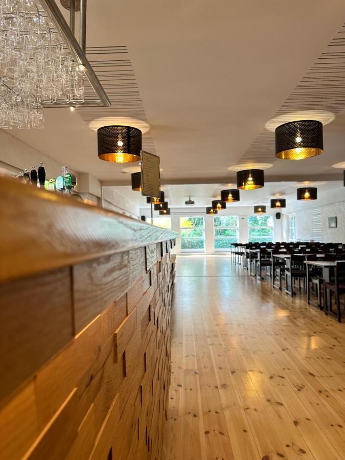 Oro Kro & Hotel Екстериор снимка